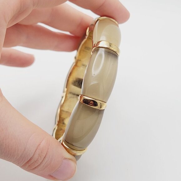 J. Crew Smoky Taupe Lucite Acrylic Heavy Quality Gold Tone Bangle Bracelet - Picture 5 of 6